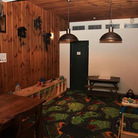 Madr Hotel